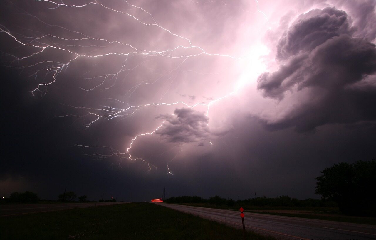 lightning, thunder, lightning storm, night sky, storm, energy, power, nature, electricity, strike, light, thunderstorm, danger, bolt, sky, flash, weather, electric, lightning bolt, powerful, cloud, thunderbolt, dark, bright, electrical, rain, shock, night, charge, flare, storm clouds, dramatic, climate